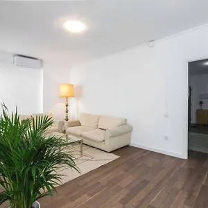 https://sunny-double-room-near-sagrada-familia.topbarcelonahotels.com