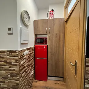Deluxe Barajas Apartment